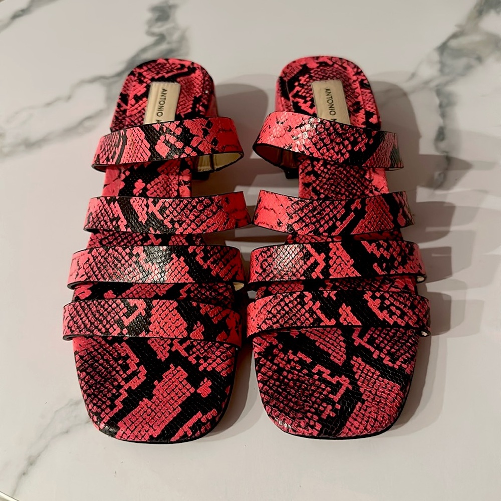 ANTONIO MELANI Crocodile Print Sandals size 8.5